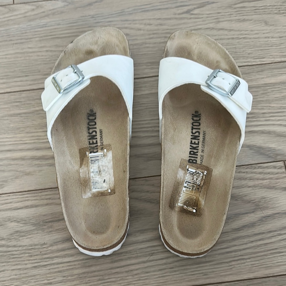 Birkenstock White Arizona Sandals Like New 39 - Picture 2 of 6